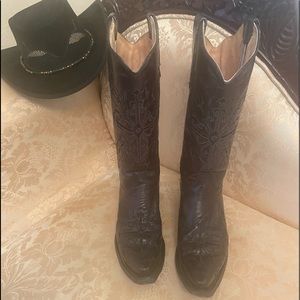Women’s western boots